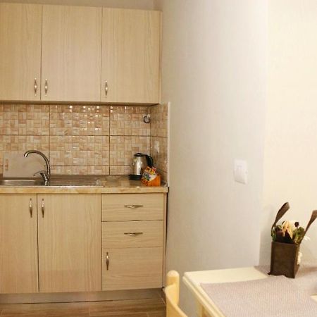 New Bazaar Arben'S Apartment Tirana Extérieur photo